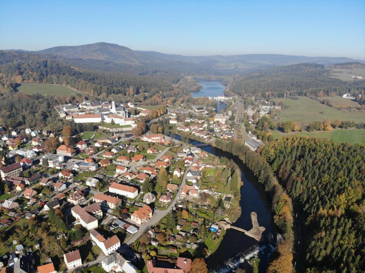 U Mikesu Apartman Vyšší Brod Kültér fotó